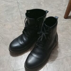No Boundaries Black Leather Lace-Up Combat Boots